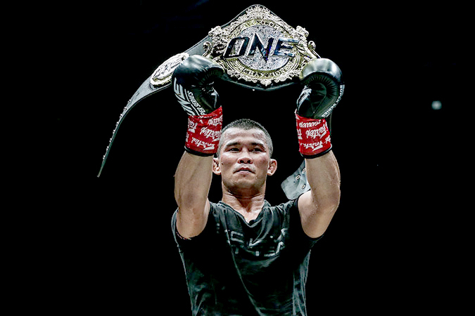 Nong - O retains Bantamweight Muay Thai title following a split decision win over Delval Nong - O retains Bantamweight Muay Thai title following a split decision win over Delval