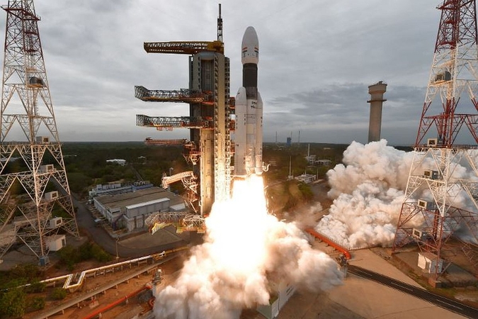 Chandrayaan 2 lander’s location found on lunar surface: ISRO Chief Chandrayaan 2 lander’s location found on lunar surface: ISRO Chief