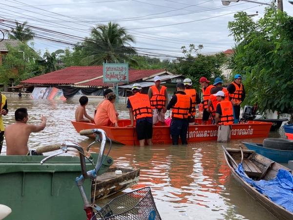 Floods in 7 provinces still critical, 16,000 people await evacuation Floods in 7 provinces still critical, 16,000 people await evacuation