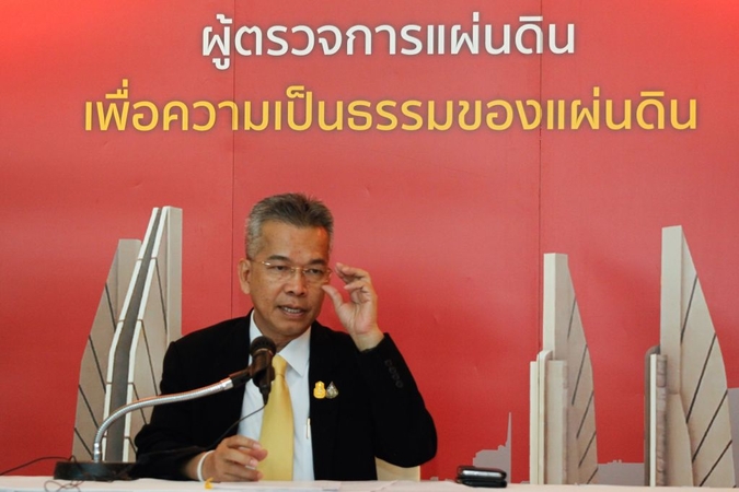 Ombudsman presses PM to ban paraquat by January Ombudsman presses PM to ban paraquat by January