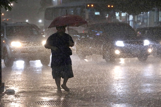 East, South and Bangkok face heavy rain East, South and Bangkok face heavy rain