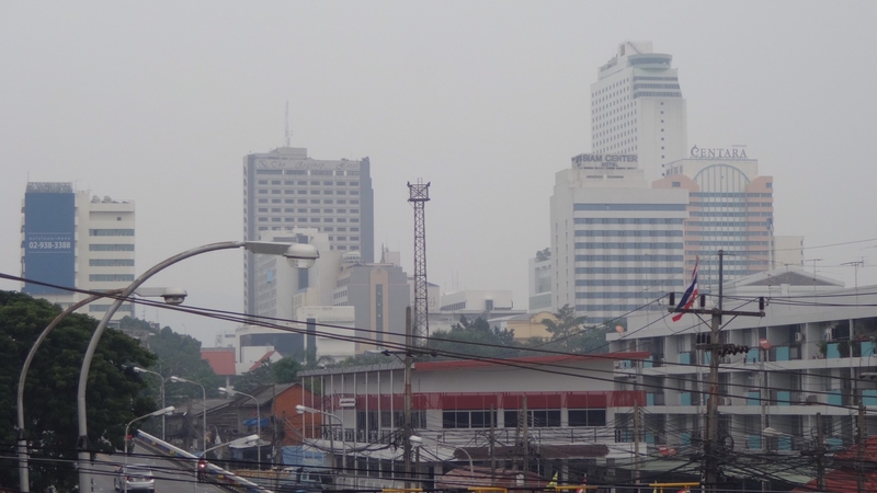 Indonesian haze rolls into Yala, Songkhla Indonesian haze rolls into Yala, Songkhla