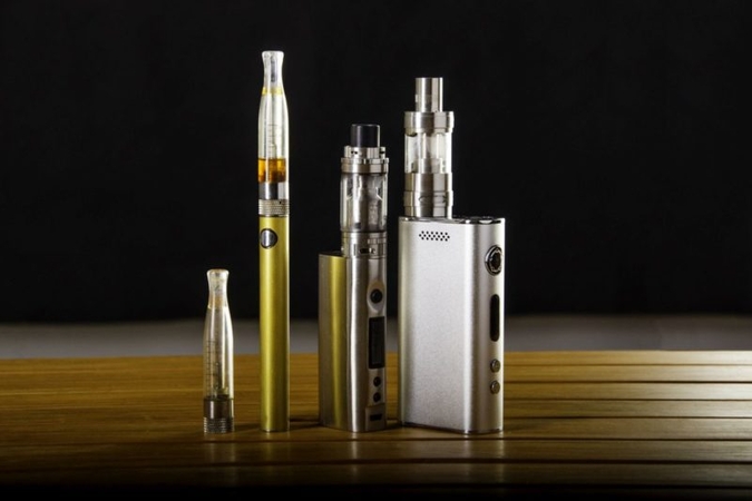 India bans e-cigarettes India bans e-cigarettes