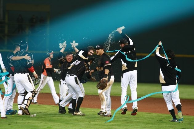 Japanese business becomes the first foreign company buying Taiwan baseball team Japanese business becomes the first foreign company buying Taiwan baseball team