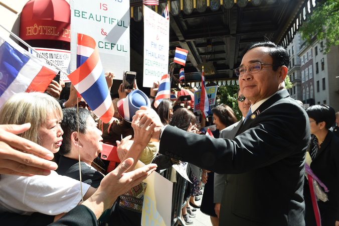 Prayut meets Thai expats in New York Prayut meets Thai expats in New York