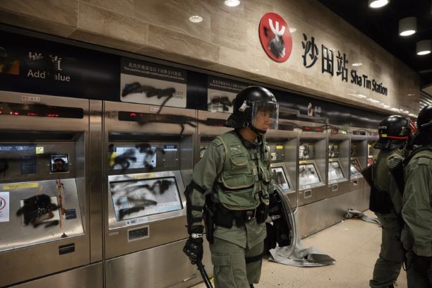 Rampage in Sha Tin as protesters continue violence Rampage in Sha Tin as protesters continue violence