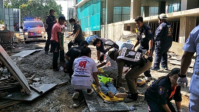 Foreign migrant worker dead, 3 seriously hurt at luxury condo construction site Foreign migrant worker dead, 3 seriously hurt at luxury condo construction site