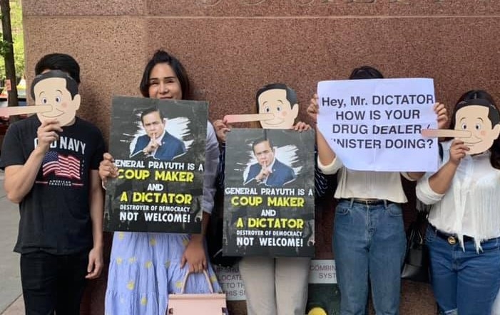 Democracy protesters nag Prayut in New York Democracy protesters nag Prayut in New York