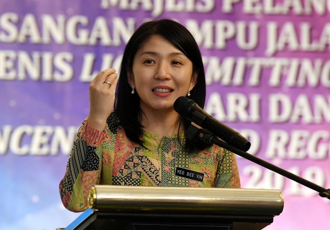 Malaysia will not pay to return illegally imported waste, says Yeo Malaysia will not pay to return illegally imported waste, says Yeo