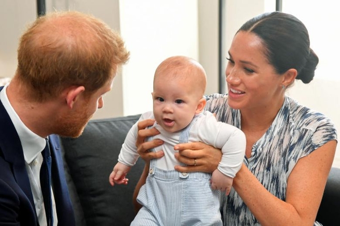 Prince Harry lashes out as UK press as wife Meghan sues tabloid for publishing private letter Prince Harry lashes out as UK press as wife Meghan sues tabloid for publishing private letter