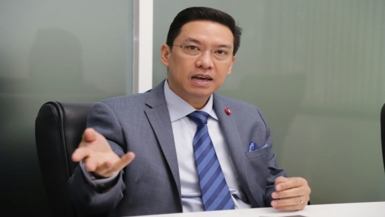 Minister still waiting for an explanation on TOT-NBTC spat Minister still waiting for an explanation on TOT-NBTC spat