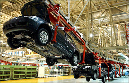What’s happening with India’s auto sector crisis? What’s happening with India’s auto sector crisis?