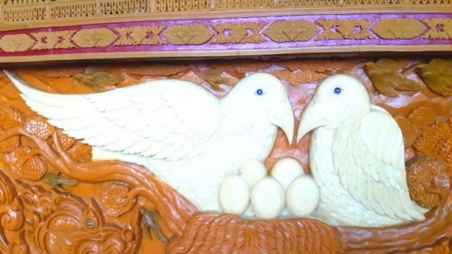 ‘Great white crow’ folk tale comes alive in wax carving to mark end of Buddhist Lent ‘Great white crow’ folk tale comes alive in wax carving to mark end of Buddhist Lent