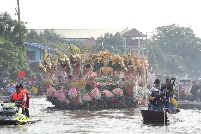 “Rub-Bua Tradition” on October 12 at Samrong Canal, Samut Prakan “Rub-Bua Tradition” on October 12 at Samrong Canal, Samut Prakan