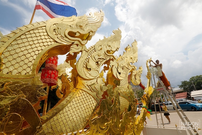 Surat Thani temple greets King of the Naga Surat Thani temple greets King of the Naga
