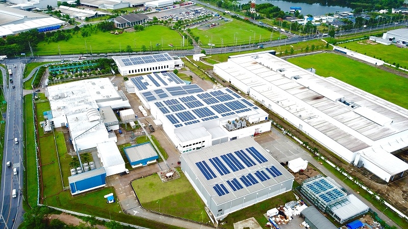 Tetra Pak gets greener with solar energy Tetra Pak gets greener with solar energy