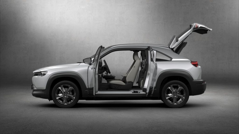 Mazda unveils ‘relaxing, creative’ MX-30 in Tokyo Mazda unveils ‘relaxing, creative’ MX-30 in Tokyo