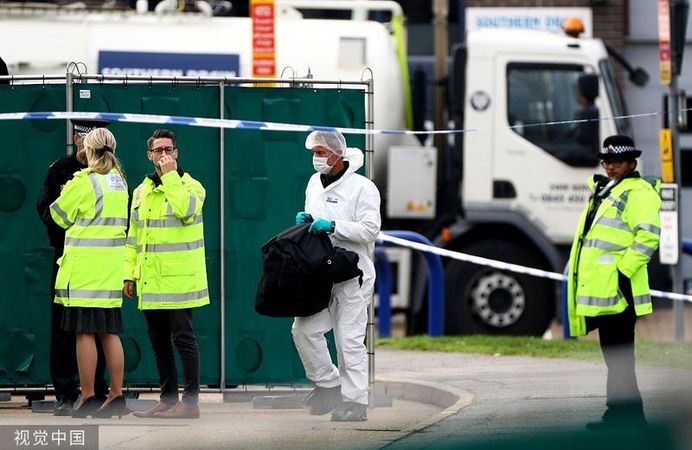 39 found dead in truck in UK were Chinese nationals 39 found dead in truck in UK were Chinese nationals