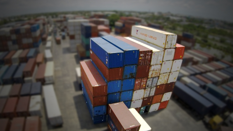 Thai competitiveness dropping due to stronger baht, ailing global economy Thai competitiveness dropping due to stronger baht, ailing global economy