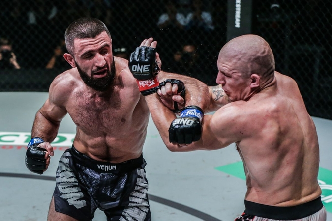 Abbasov dominates Kadestam to capture ONE Welterweight World crown Abbasov dominates Kadestam to capture ONE Welterweight World crown