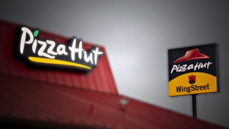 Pizza and beer lose their charm, roiling Yum and Molson Coors Pizza and beer lose their charm, roiling Yum and Molson Coors