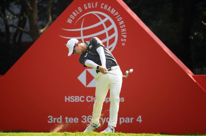 Steady Jazz presses on as McIlroy leads by one Steady Jazz presses on as McIlroy leads by one