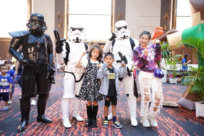 BRICKLIVE brings the force to Iconsiam 