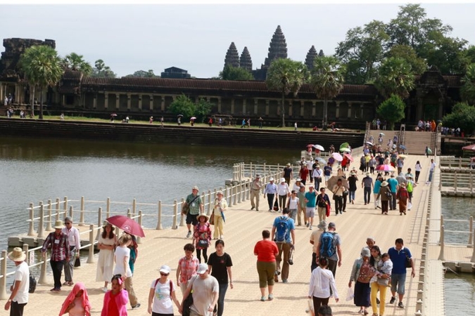 Chinese tourists accounted for 38.7 per cent of foreign tourists visiting Cambodia in the first nine months of 2019. Photo: The Phnom Penh Post/ANN