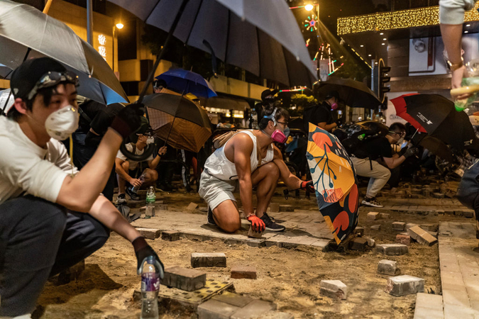 Swiss watch exports plunge on Hong Kong unrest Swiss watch exports plunge on Hong Kong unrest