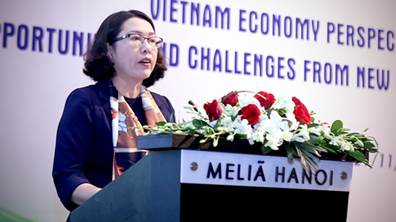 NCIF’s Director Tran Thi Hong Minh addresses a seminar held in Hanoi on Thursday, themed “Vietnam economy perspective for 2021-25: opportunities and challenges from new generation free trade agreements”. — VNA/VNS Photo Danh Lam