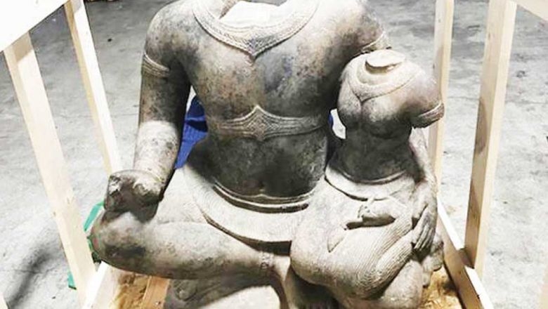 Dealer charged with artefact smuggling Dealer charged with artefact smuggling