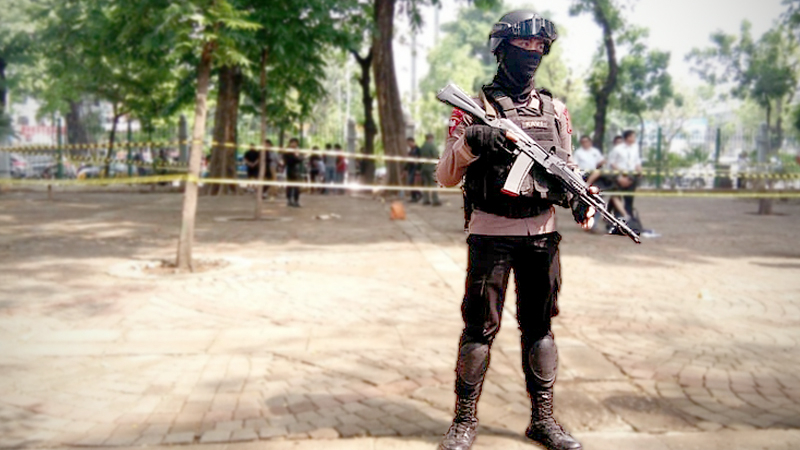 All smoke, no fire: Soldiers wounded by 'smoke grenade' at Monas, say police All smoke, no fire: Soldiers wounded by 'smoke grenade' at Monas, say police