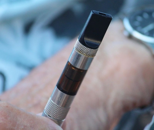 Thailand sees first case of pneumonia from e-cigarettes Thailand sees first case of pneumonia from e-cigarettes
