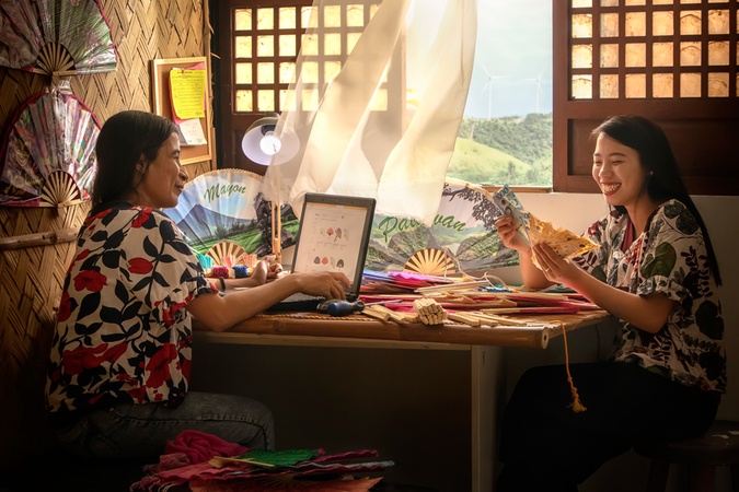 Winner of 2019 APEC photo contest also wins Popular Choice Award Winner of 2019 APEC photo contest also wins Popular Choice Award