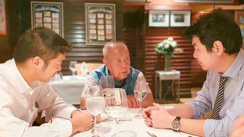 Prominent social critic offers moral support to leaders of Future Forward Party Prominent social critic offers moral support to leaders of Future Forward Party