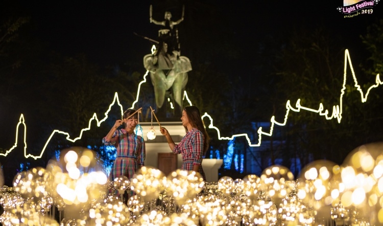 Lighting up the Thai winter Lighting up the Thai winter