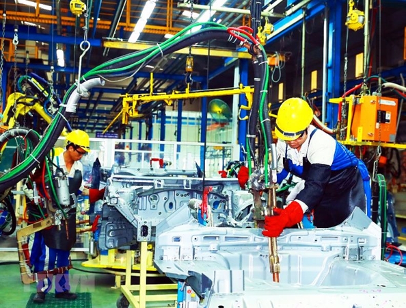 An assembly line at Hyundai Thanh Cong Automobile Factory in northern Ninh Binh Province. Photo: VNA/VNS/ANN
