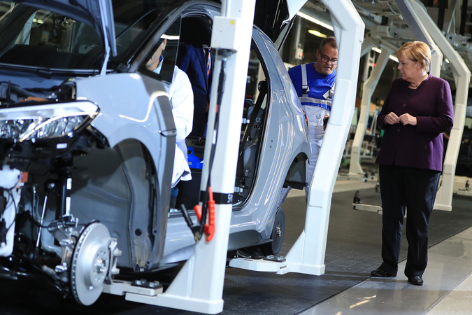German business outlook improves as weak year draws to close German business outlook improves as weak year draws to close