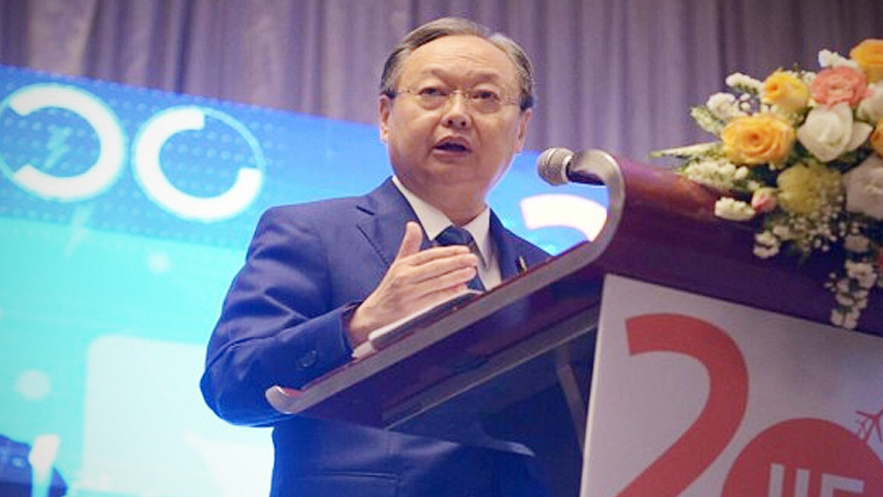 Energy Minister promotes community-based power Energy Minister promotes community-based power