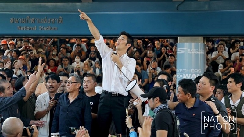 Poll shows backing for Thanathorn to hold political rally Poll shows backing for Thanathorn to hold political rally