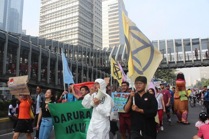 Extinction Rebellion Indonesia urges govt to declare climate emergency Extinction Rebellion Indonesia urges govt to declare climate emergency