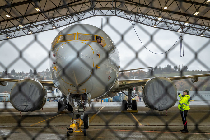 Boeing chief executive Dennis Muilenburg resigns as board seeks 'to restore confidence' in wake of 7 Boeing chief executive Dennis Muilenburg resigns as board seeks 'to restore confidence' in wake of 7