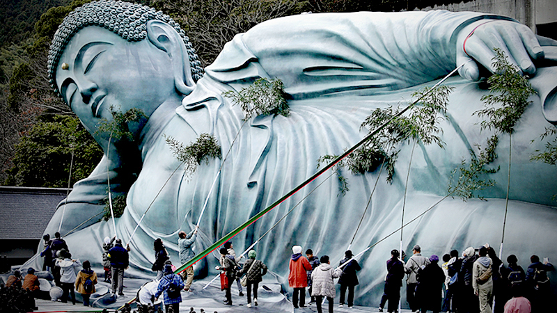Reclining Buddha gets clean-up in Japan Reclining Buddha gets clean-up in Japan