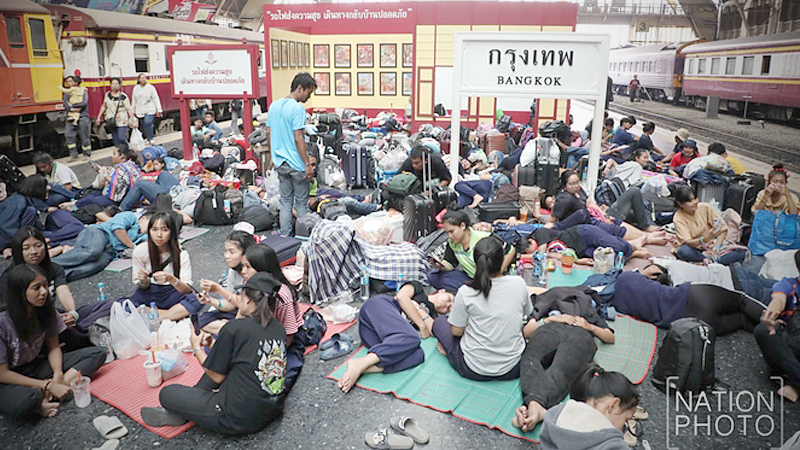 SRT gears up for surge in passengers over New Year period SRT gears up for surge in passengers over New Year period