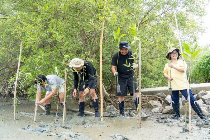 Samut Sakhon community offers rare eco-tourist attraction Samut Sakhon community offers rare eco-tourist attraction