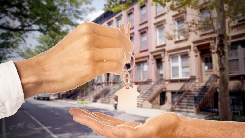 Manhattan home sales see smallest decline in 2 years