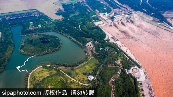 The Xiaolangdi Dam on the Yellow River is seen in this file photo taken on July 5, 2018. [Photo/sipaphoto.com]
