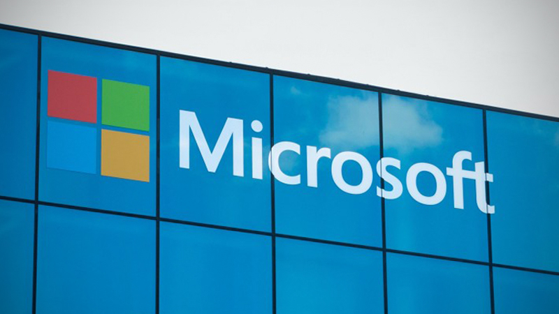 Microsoft pushes cloud services to retailers anxious to avoid Amazon Microsoft pushes cloud services to retailers anxious to avoid Amazon