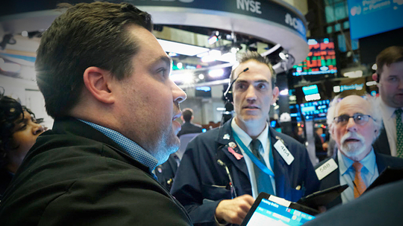 Tech leads stocks to record highs; Treasuries drop, oil falls Tech leads stocks to record highs; Treasuries drop, oil falls