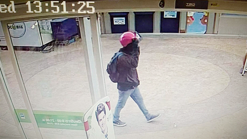 Daylight robbery: Bangkok bank heist nets unknown amount Daylight robbery: Bangkok bank heist nets unknown amount